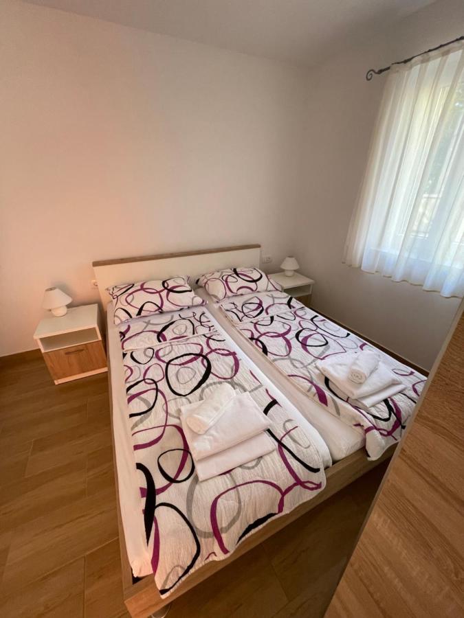 Apartamento Rozmaryn Nerezine Exterior foto